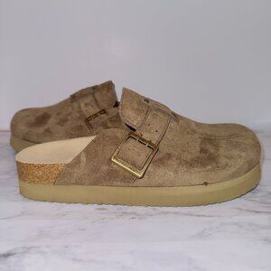 American Eagle Brown Platform Slip on Clogs size US 8